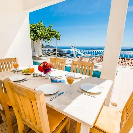 Kristal Deniz Manzaralı Villa *